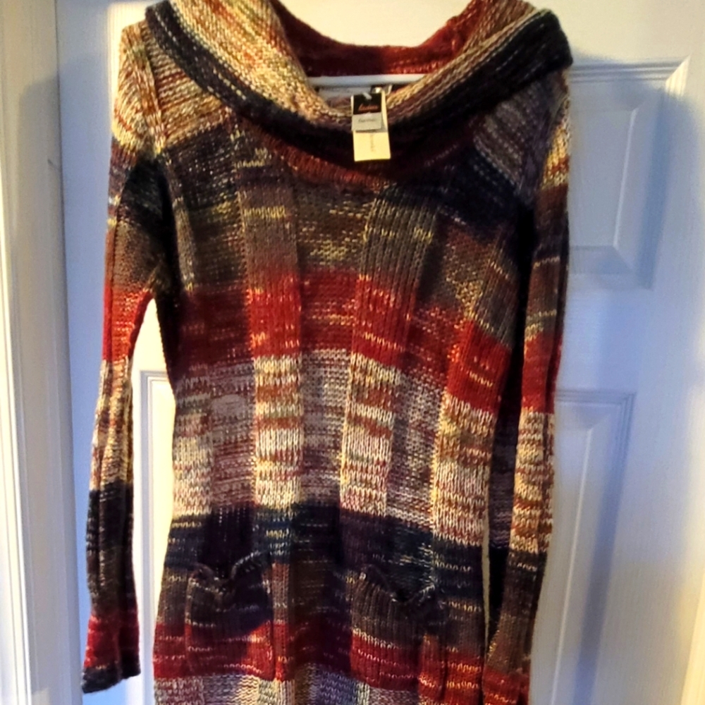 Multi-colored sweater tunic